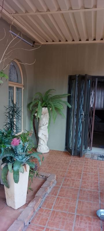 3 Bedroom Property for Sale in Geelhoutpark North West